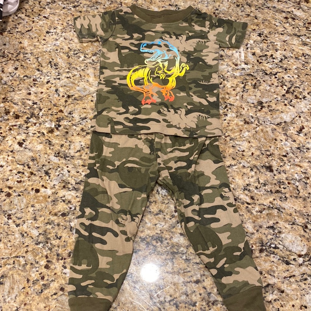 Brand Wonder Nation, Size 12m, Color Green Camo